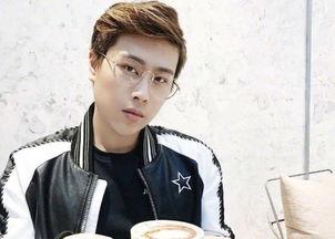 娱乐主播吃瓜说檀健次,主播吃瓜热议，揭秘明星幕后故事